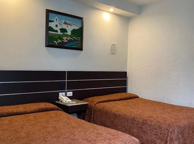 Miramar Hotel *
